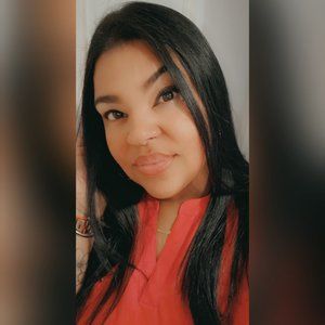 Meet your Posher, Ivette